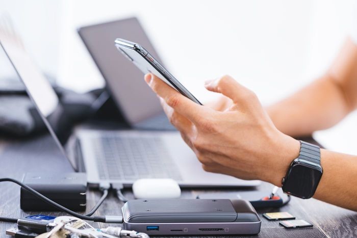 仕事が辛い時に試して欲しい対処法10個 心を支える映画 名言 曲もご紹介 転職ベース 仕事が辛い時に試して欲しい対処法10個 心を支える映画 名言 曲もご紹介 転職ベース